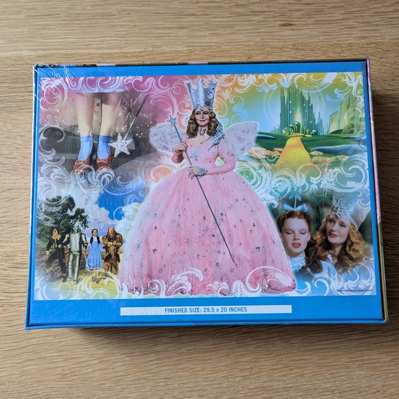 Glinda The Good Witch 1000 Piece Paper House Puzzle - Picture 2 of 7